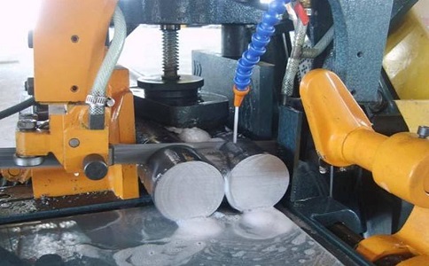 桂东卧式带锯床的送料方式有哪几种？